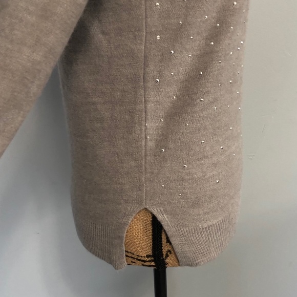 NWT! Apt. 9 Silver Studded Light Gray Sweater XSP - Picture 6 of 14